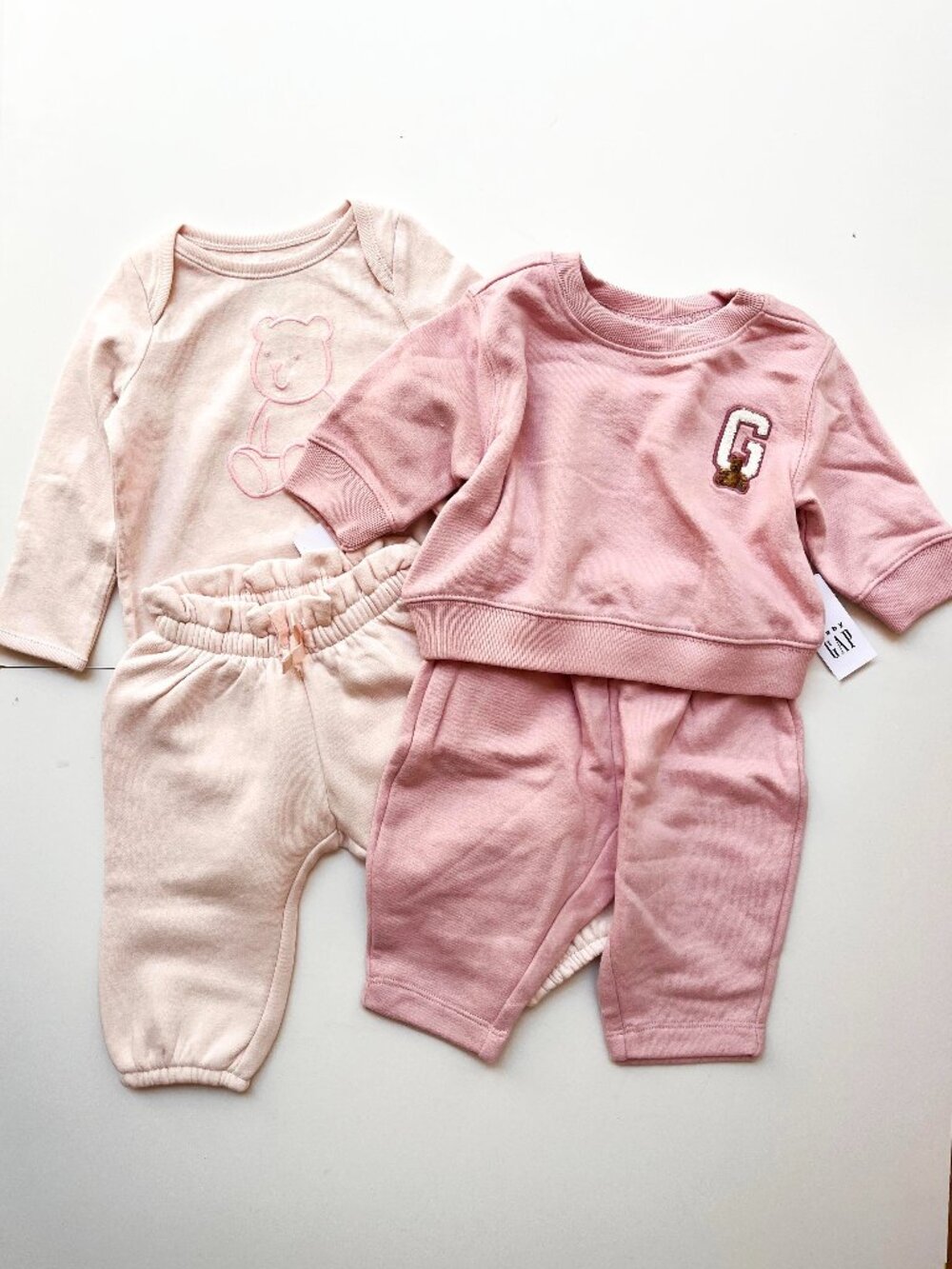 NWT ★: GAP BABY 4-Piece Jogger & Sweat Bundle, 0-3 M